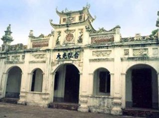 Chua nhot Trung tang lon nhat o Viet Nam