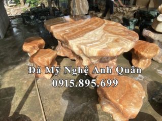 Mẫu Bàn ghế đá tự nhiên đẹp, cao cấp cho khuôn viên sân vườn
