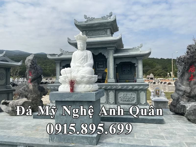 Xây Lăng thờ đá tam quan ba mái bằng đá xanh rêu Granite tại Làng đá Ninh Bình 22 Tuong da Thien Dia Vuong duoc dat rat be the chinh giua cua Lang tho va khu lang mo