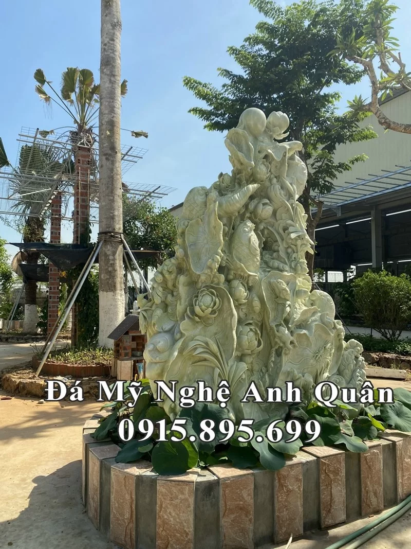 Sự sung túc của cá chép trong Lý Ngư Tát Tử đại diện cho lời chúc con đàn cháu đống Đá Ngọc trấn trạch tại Công ty, Doanh nghiệp, Nhà ở,... khi bị lỗi phong thủy.